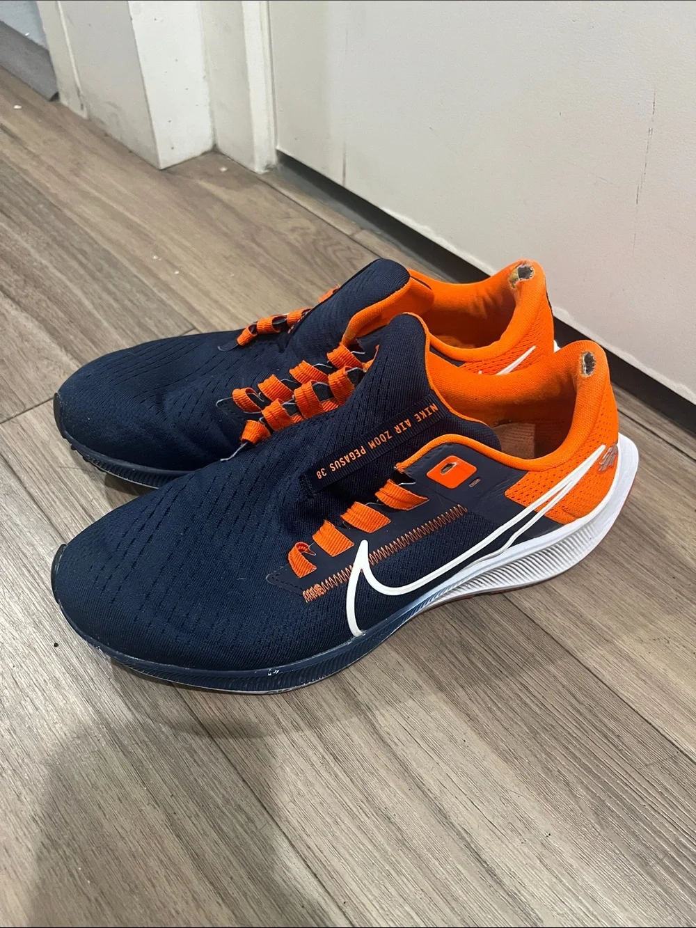 Nike Men’s women’s Running Sneakers in Navy and Orange